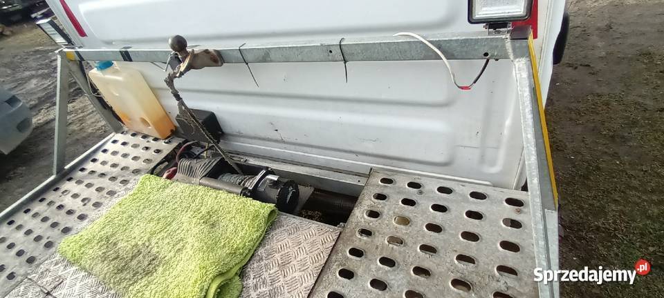 Autolaweta 2006r 1630 25 dci hakwciągarka mazowieckie Konie