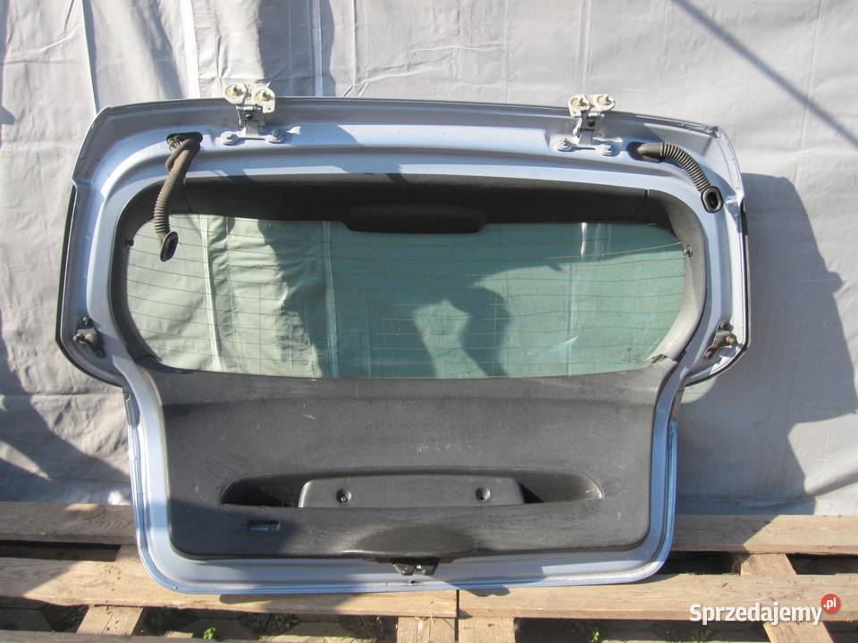 BMW E81 E87 LIFT 09r klapa tył osobowe Klapy bagażnika świętokrzyskie