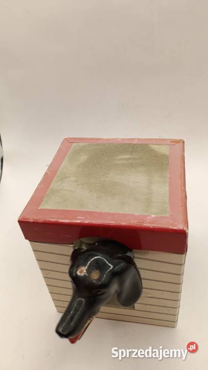 Figurka kubek pies jamnik w budzie lubelskie Zamość