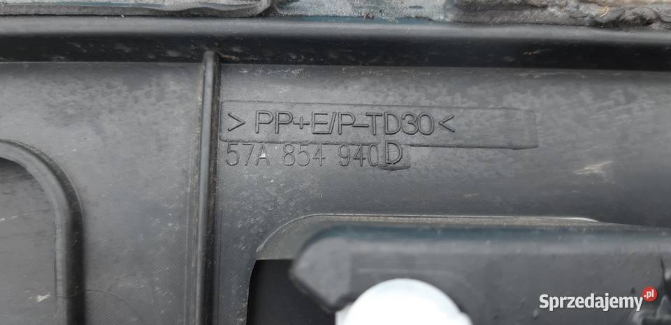 SKODA KAROQ 57A LISTWA DRZWI PRAWY PRZÓD Bieleń