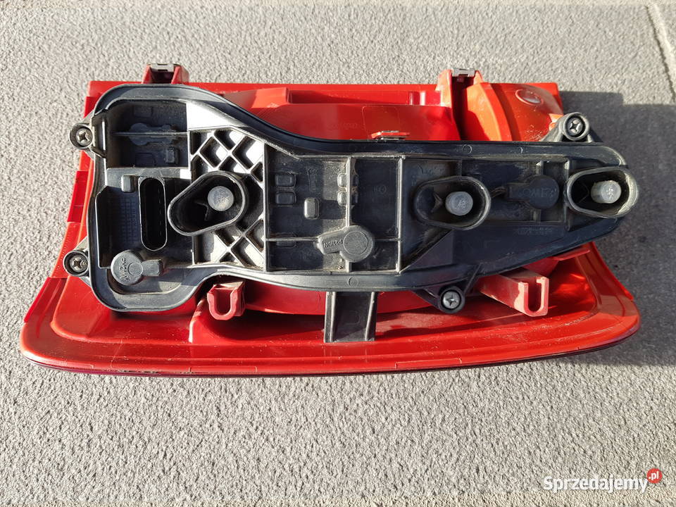 VW Amarok 2009 Lampy tył 2H1945095 2H1845088 Warszawa