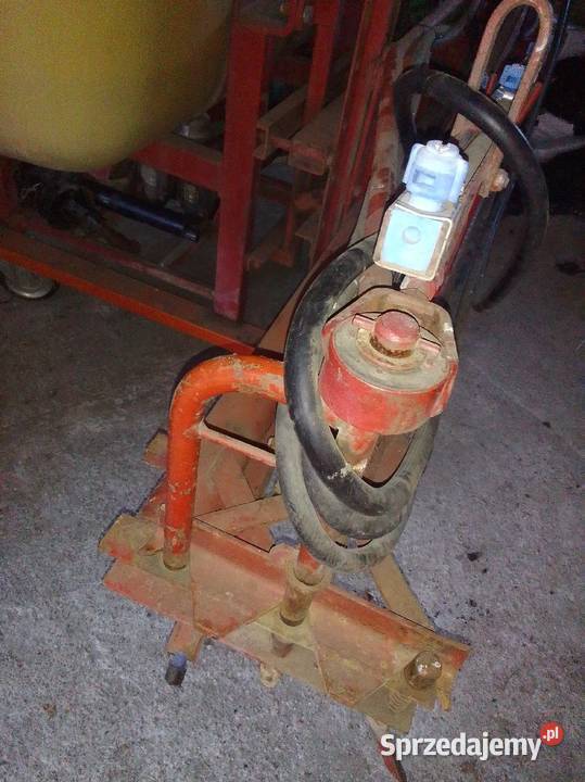 Opryskiwacz RAU 600 L Radomierzyce