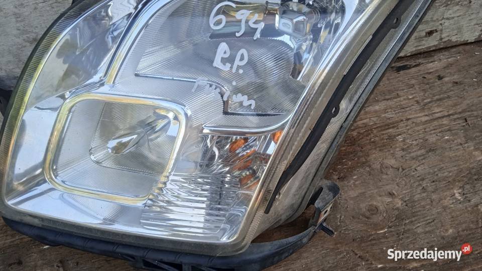 FORD FUSION MK1 USA LAMPA PRZÓD LEWA osobowe wielkopolskie