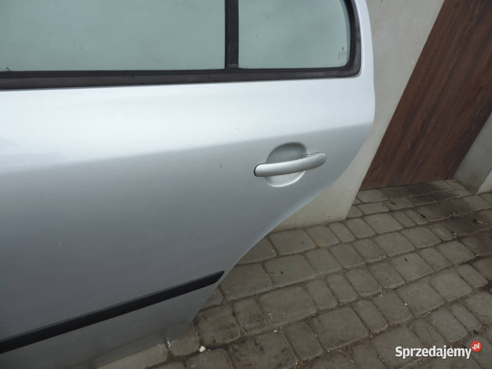 SKODA OCTAVIA 1 HB 5D DRZWI LEWY TYŁ TYLNY Nowy Sącz