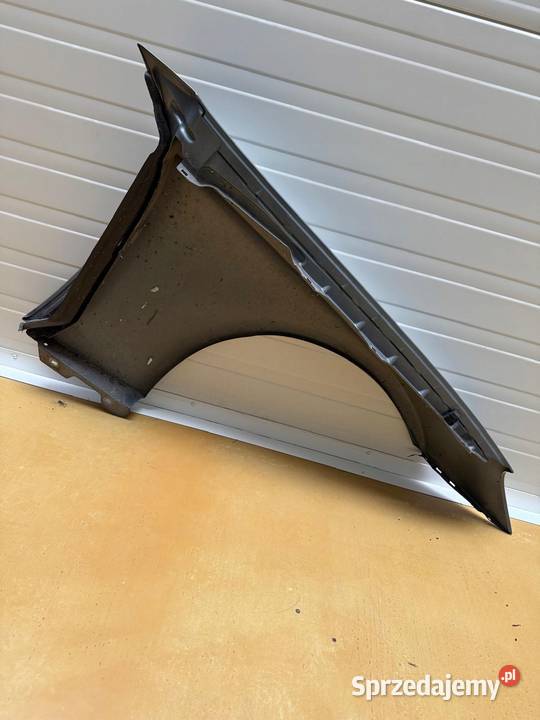 Mercedes CLS C219 0410r PRZEDNI BŁOTNIK LEWY osobowe Błotniki lubelskie Rudka