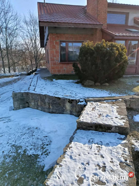 Dom wolnostojący 122 m2 6 pokoi z piwnicą i 1055m2 Sprzedaż Dominikowice