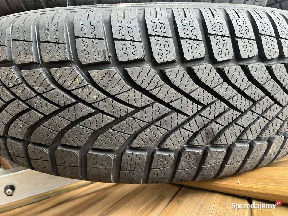 Opony nowe Falken Eurowinter 21565 R17 103 V XL Samochodowe Kleszczewo sprzedam