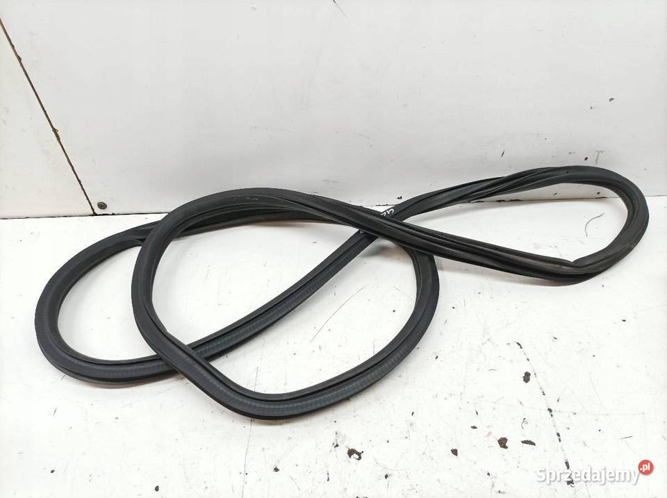 USZCZELKA DRZWI PRAWY PRZÓD PASAŻERA KAROSERYJNA