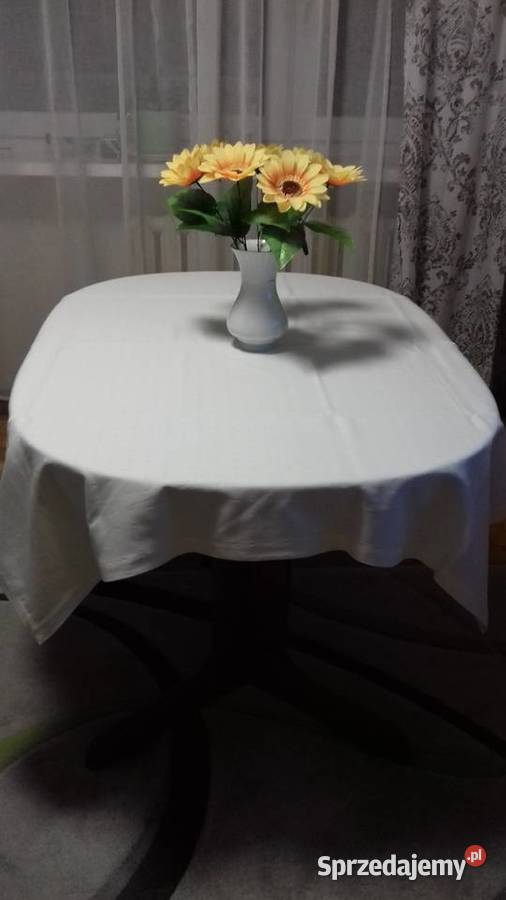 Obrus z serwetkami kremowy tanio sprzedam