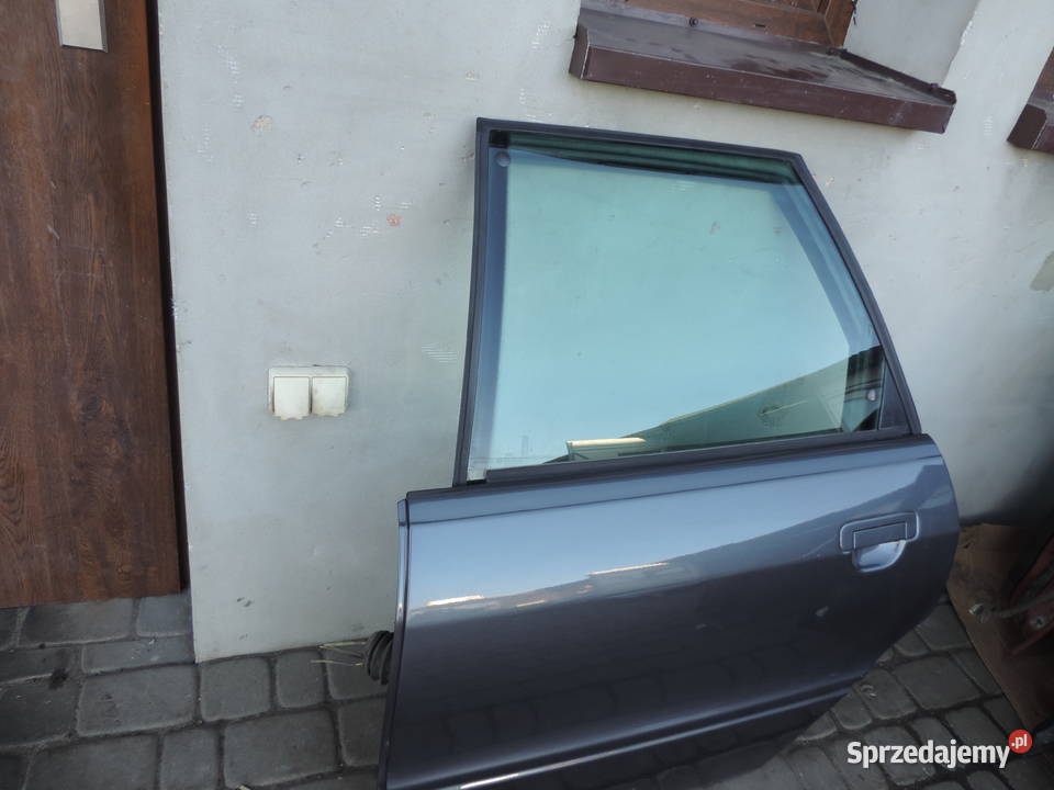 AUDI 80 B4 KOMBI AVANT DRZWI LEWY TYŁ