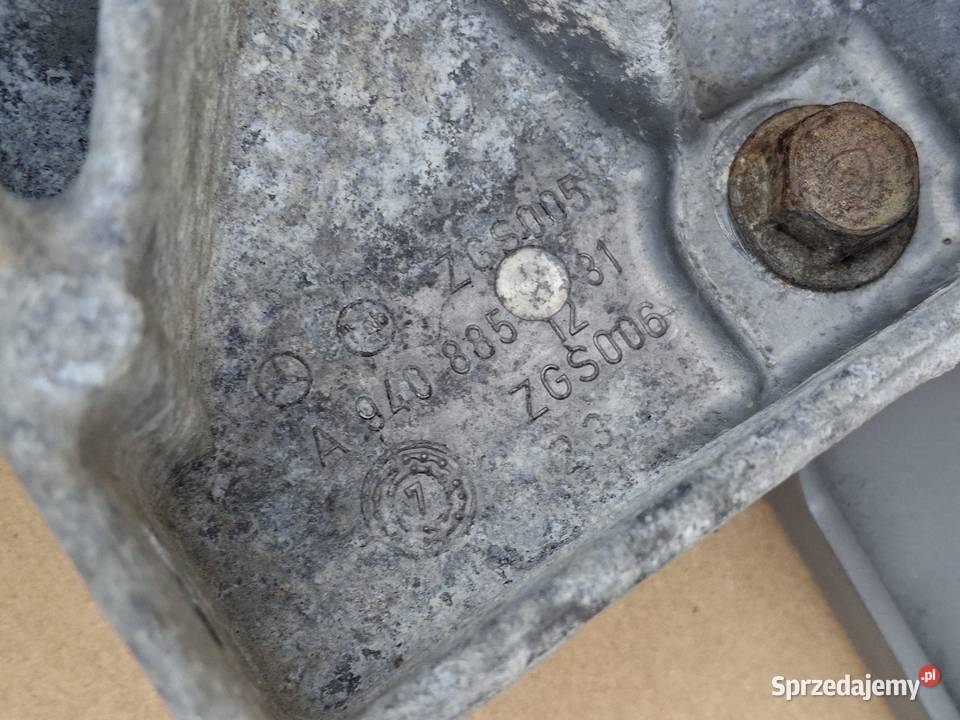 MERCEDES AXOR NAROŻNIK ZDERZAKA LEWY WSPORNIK Bieleń