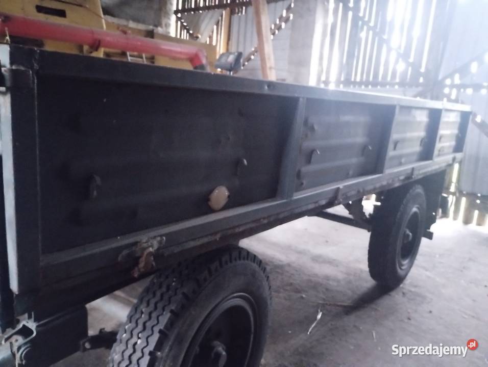 Przyczepa rolnicza D 46B łódzkie Sieradz