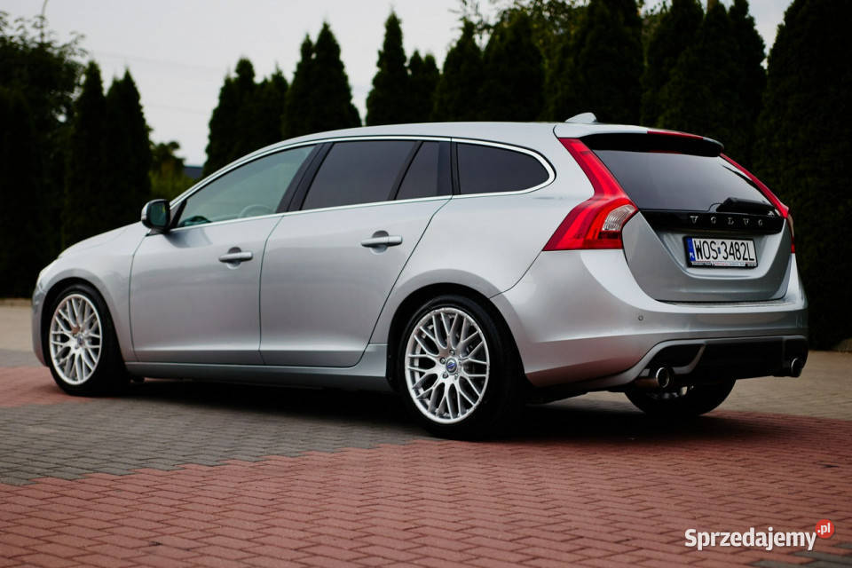 Volvo V60 20163RdesignAutomat I 20102018 Rok produkcji 2012 V60 Rzekuń sprzedam