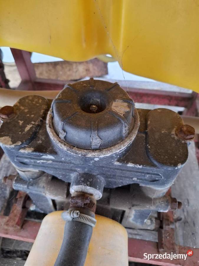 Opryskiwacz polowy 600 litrów sprzedam