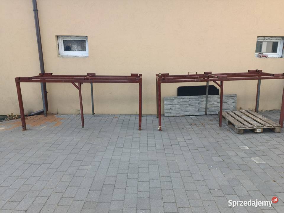 Solidnestalowe regały firmy BEEWATEC