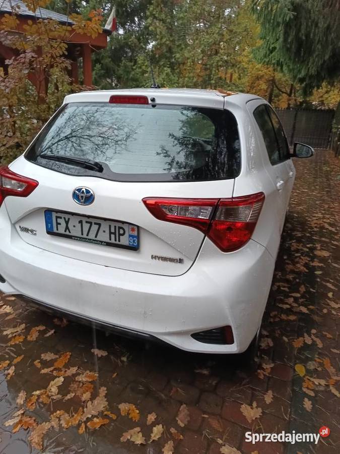 Sprzedam Toyotę Yaris 3 hybryda Izabelin C