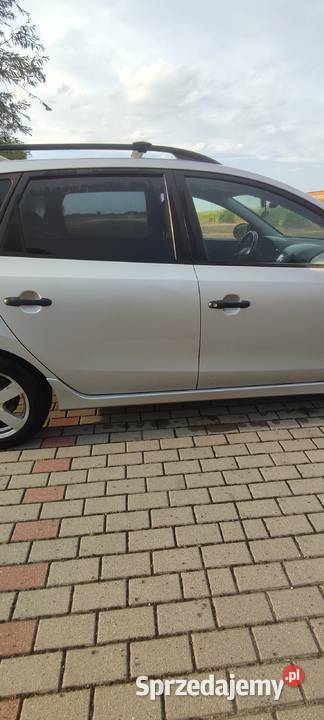 sprzedam Hyundai i30 CW 16CRDI 90 2010r wielkopolskie Nowe Skalmierzyce