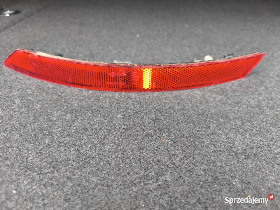 Odblask lewy zderzaka tylnego Audi A4 B9 Odblaski