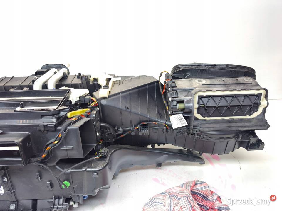 NAGRZEWNICA AUDI A4 B8 A5 8T 8K1820005AF