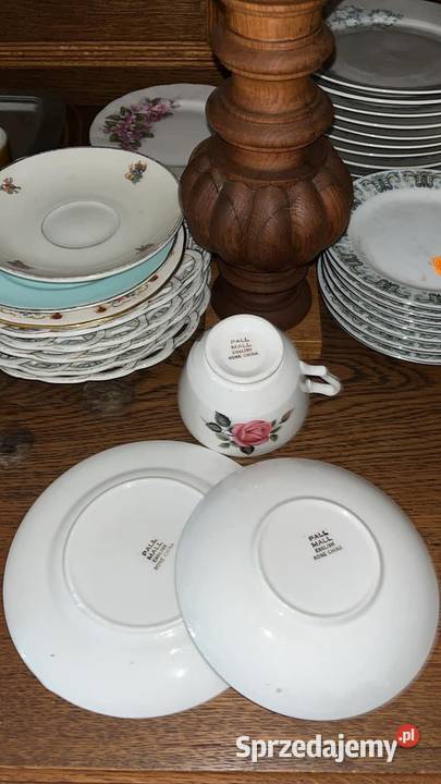 Śliczna filiżanka Z talerzykiem deserowym Pall Porcelana i szkło