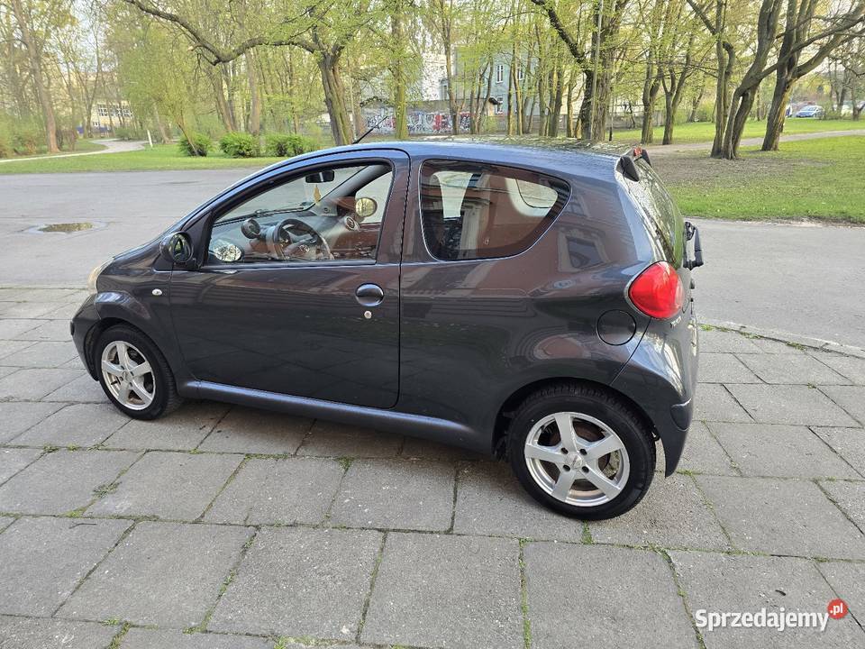 Toyota aygo 10 benzyna Łódź