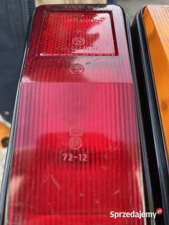 Lampa TYŁ Prawa Fiat 125p 1300pionowanowa osobowe Bobrek sprzedam