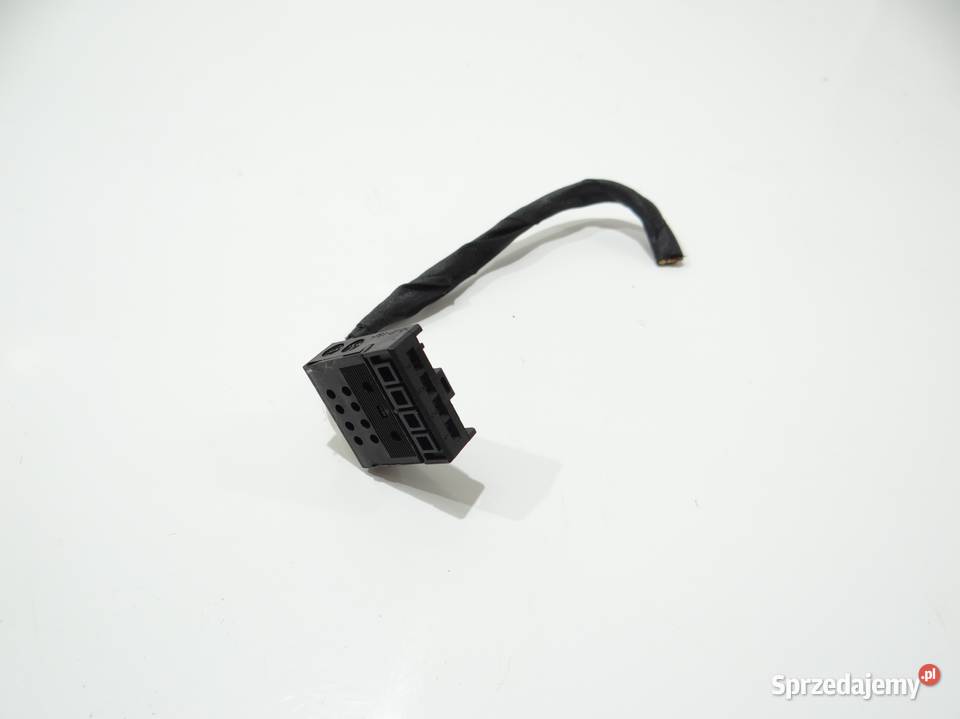 KOSTKA LAMPY W KLAPĘ BAGAŻNIKA BMW E61 LCI Strzyżewice