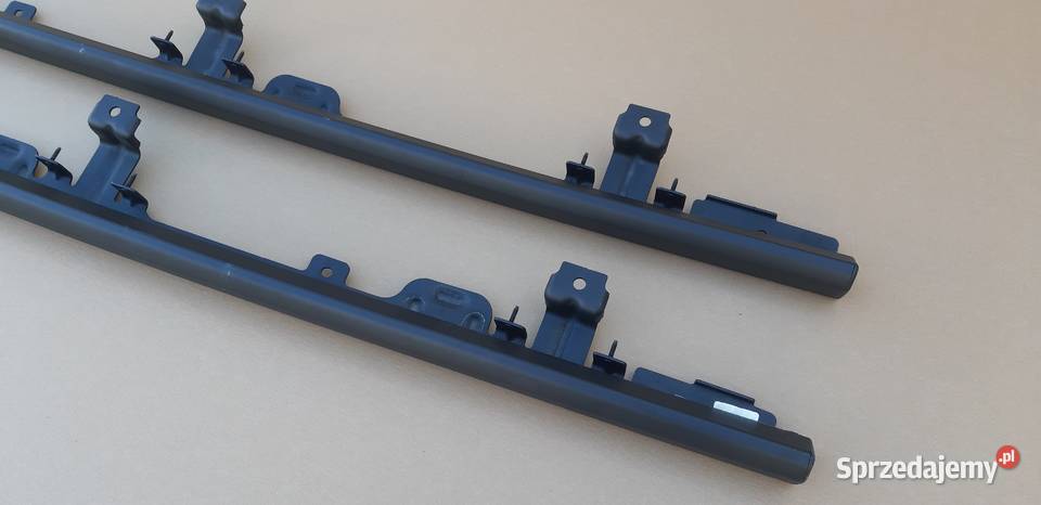 JEEP WRANGLER PRÓG STELAŻ PRAWY 68292910AE Bieleń
