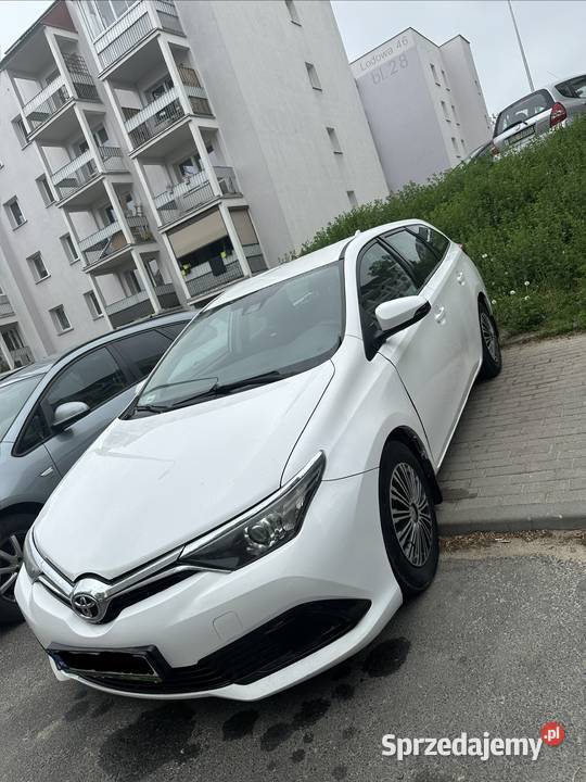 Toyota Auris 14 d4d 2018r Łódź