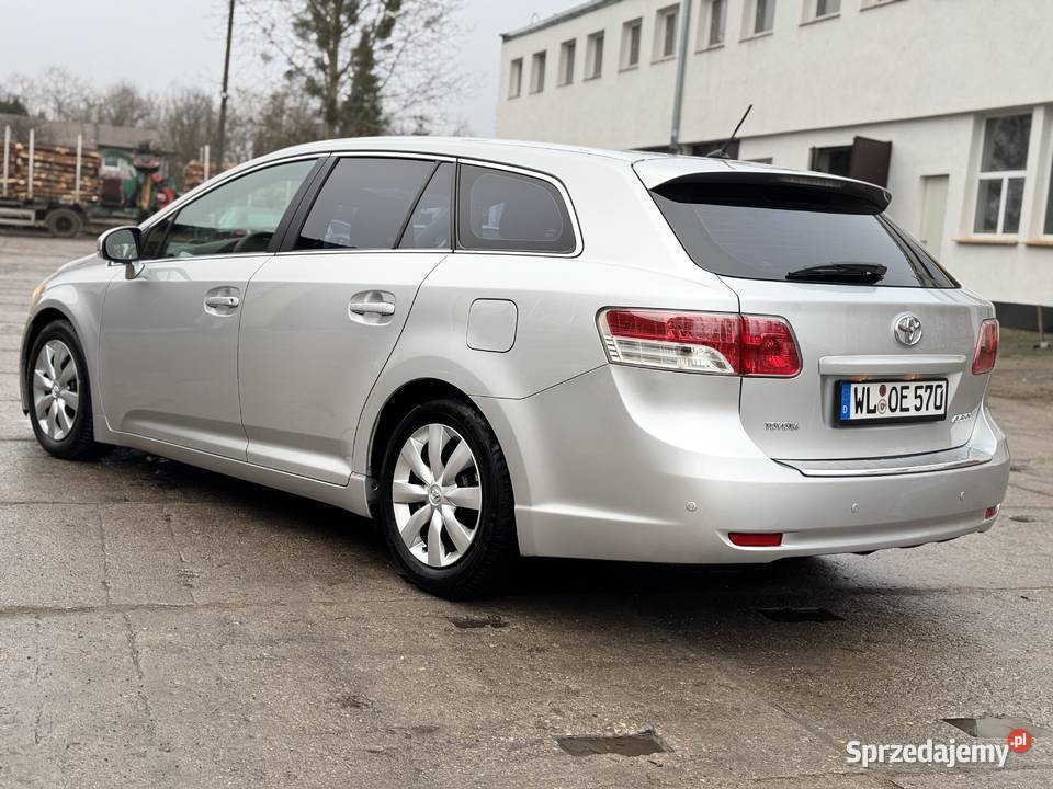 Toyota Avensis 18 147 Benzyna 2009r gniazdo AUX Pisz