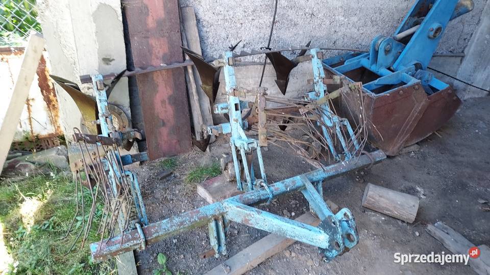 Obsypnik do ziemniaków z grabkami z tyłu Osiek