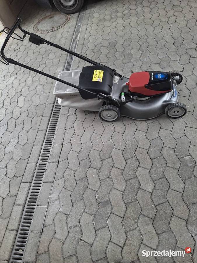 Kosiarka akumulatorowa HONDA HRG 466 XB zestaw