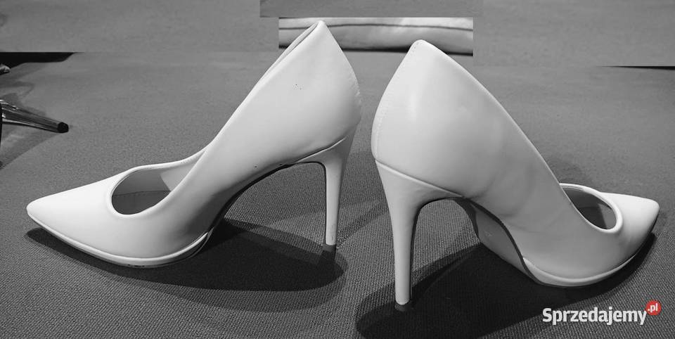Szpilki damskie na cienkim i wysokim obcasie inna Opole