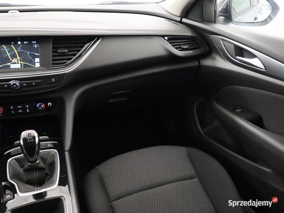 Opel Insignia 15 CDTI światła LED Opel Bielany Wrocławskie