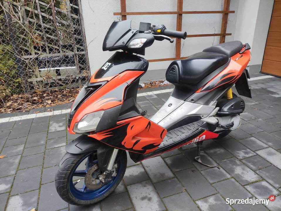 Skuter Aprilia SR 50 2005r zarejestrowany w Polsce Piaggio Nowe Iganie