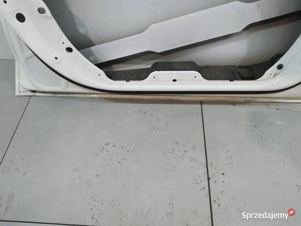 DRZWI LEWE PRZÓD 799 MercedesBenz Cklasa IV 2014 świętokrzyskie