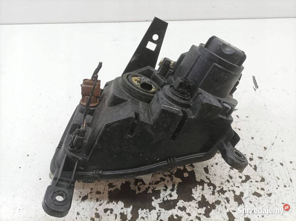 LAMPA PRZÓD PRAWA LIFT EUROPA 68110996AE Jeep Lampy przednie sprzedam