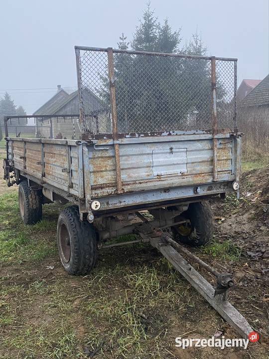 Rozrzutnik obornika czarna białostocka nieuszkodzony Rozrzutniki obornika Lipina sprzedam