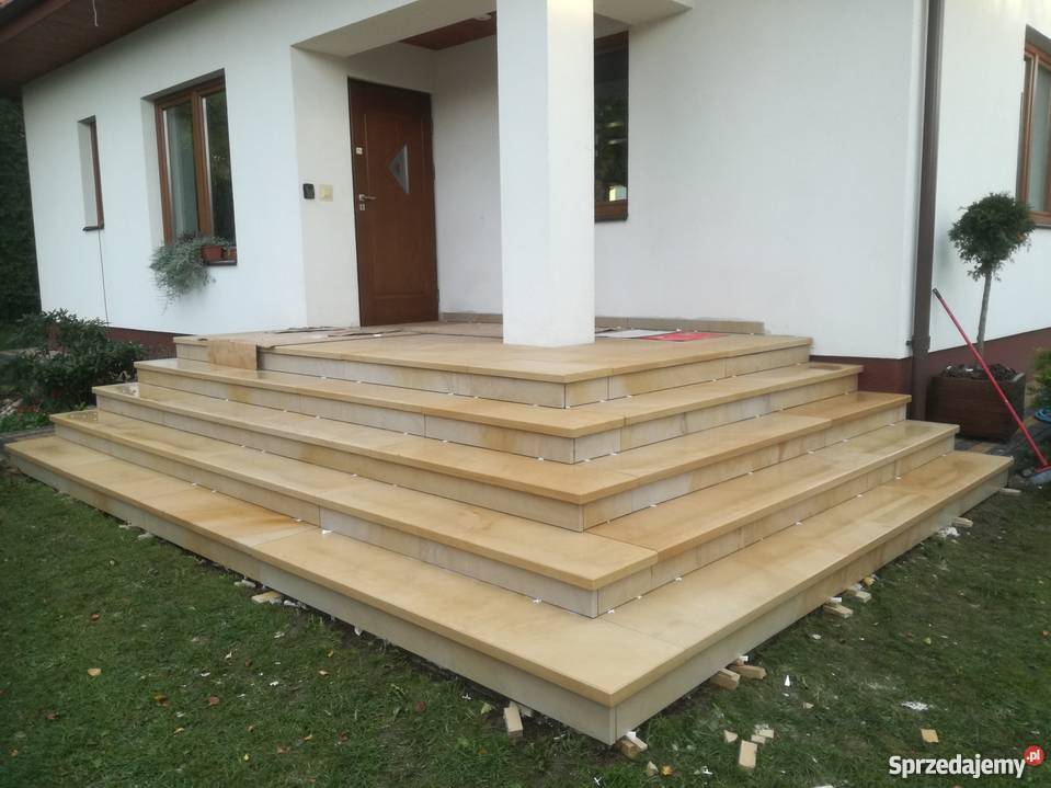 Schody z piaskowca Śmiłów