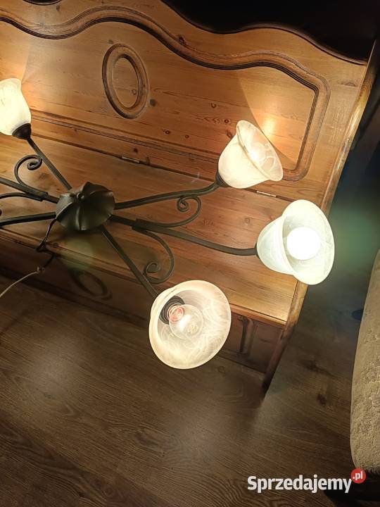 Lampa elektryczna metalowa kowalstwo artystyczne Lipno