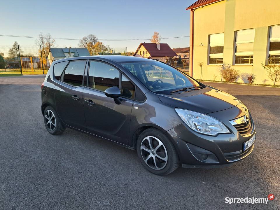 Meriva 17 110 2012r Rok produkcji 2012 podkarpackie Kolbuszowa