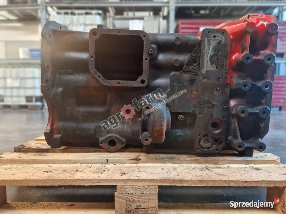 Obudowa skrzyni biegów McCormick MTX 155 Byków