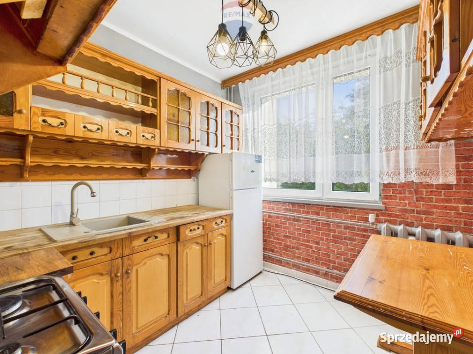 Iława 3 pokoje 1 piętro balkon do wynajęcia blok