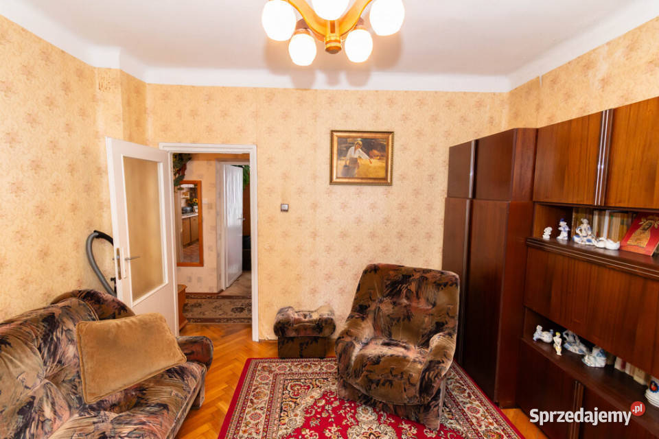 2 pokoje 1 piętro 465m2 Sienkiewicza Sprzedaż świętokrzyskie Ostrowiec Świętokrzyski