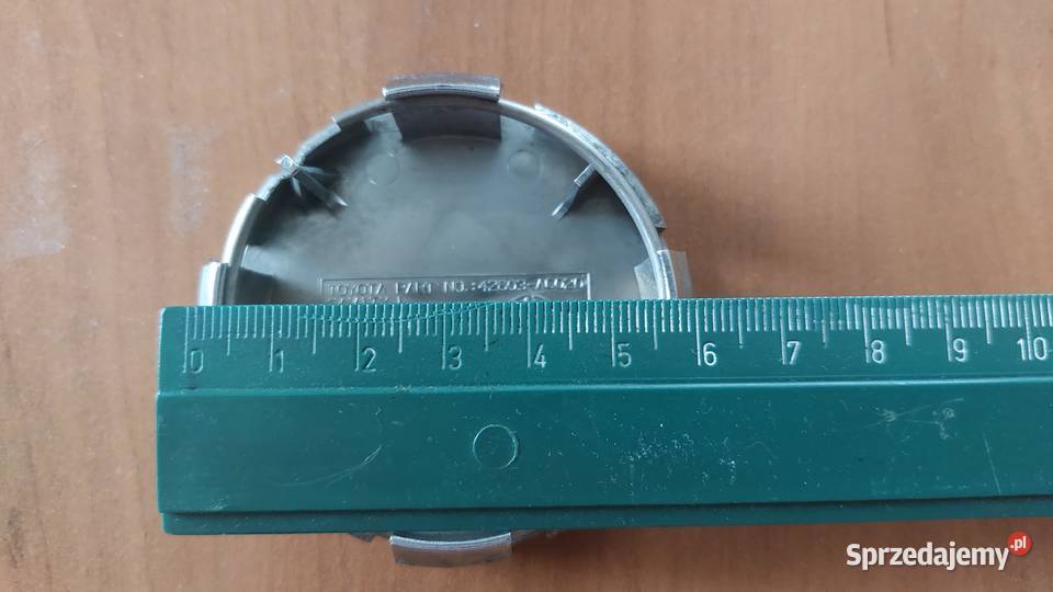 Dekielek TOYOTA 63 mm 42603AC020 2 sztuki zachodniopomorskie Szczecin sprzedam