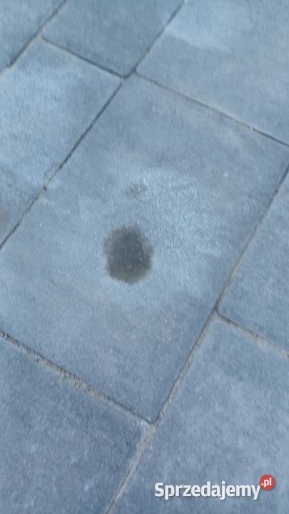 ZMYWACZ PLAM OLEJOWYCH 1L z kostki betonu Lublin