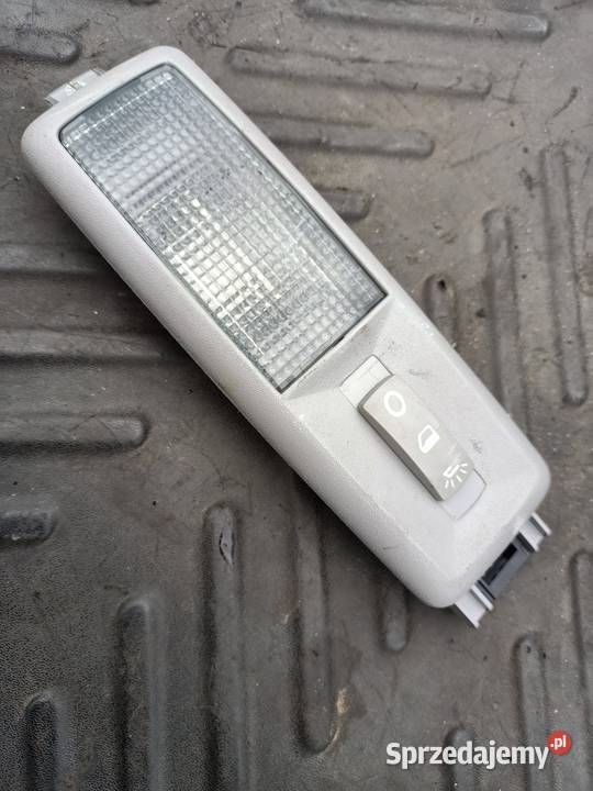 Lampka oświetlenie bagażnika nissan primera P12 Szczecin