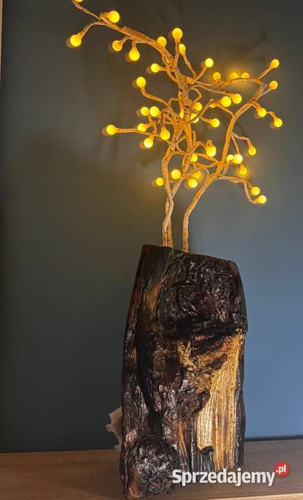 ręcznie wykonana lampa z naturalnego drewna Lampy Poznań