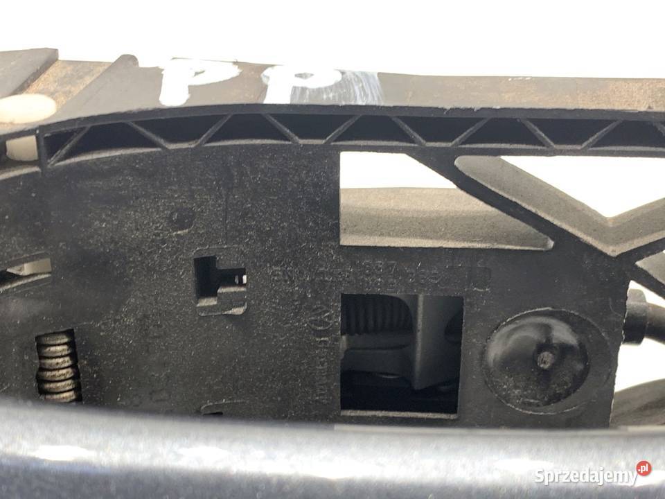 KLAMKA ZEWNĘTRZNA PRAWY PRZÓD AUDI A3 8V