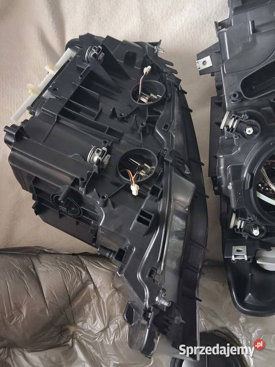 nowe lampy przednie BMW F30 F31 pod xenon ringi Wałbrzych
